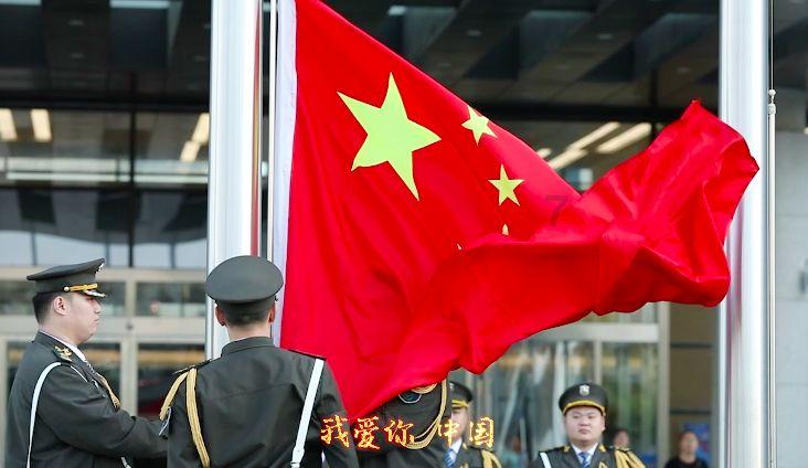 逃犯欲“改头换面”,难逃警方“火眼金睛”!