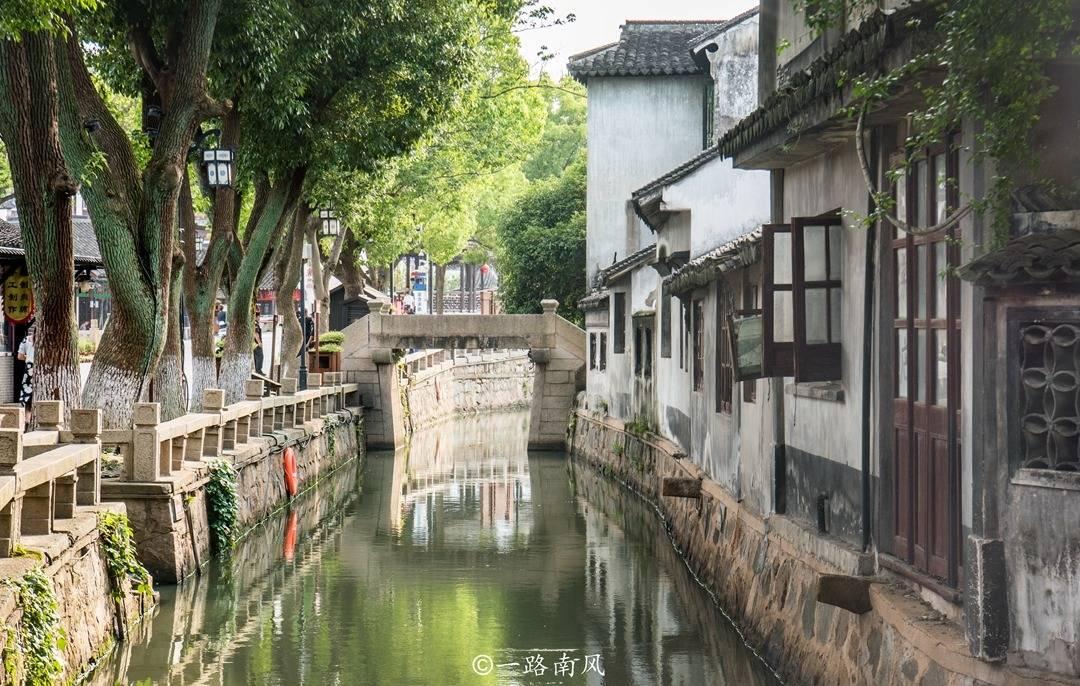 你对刚踏入社会的年轻人有什么建议