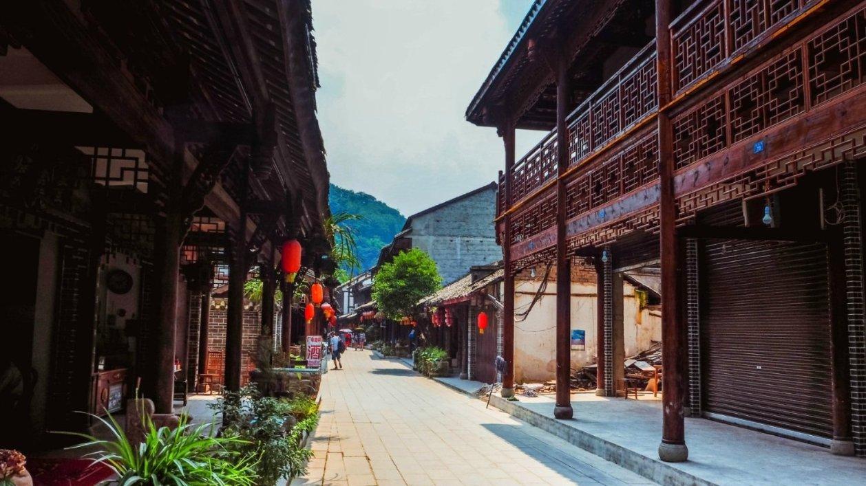 尔滨太热情!市民自制冰雕免费送尔滨周边带回家